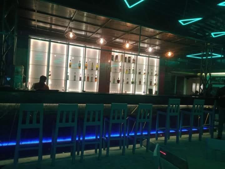 Kodarma Hotel Grand Surya מראה חיצוני תמונה