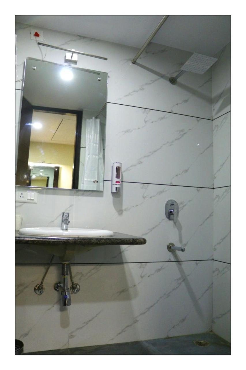 Kodarma Hotel Grand Surya מראה חיצוני תמונה