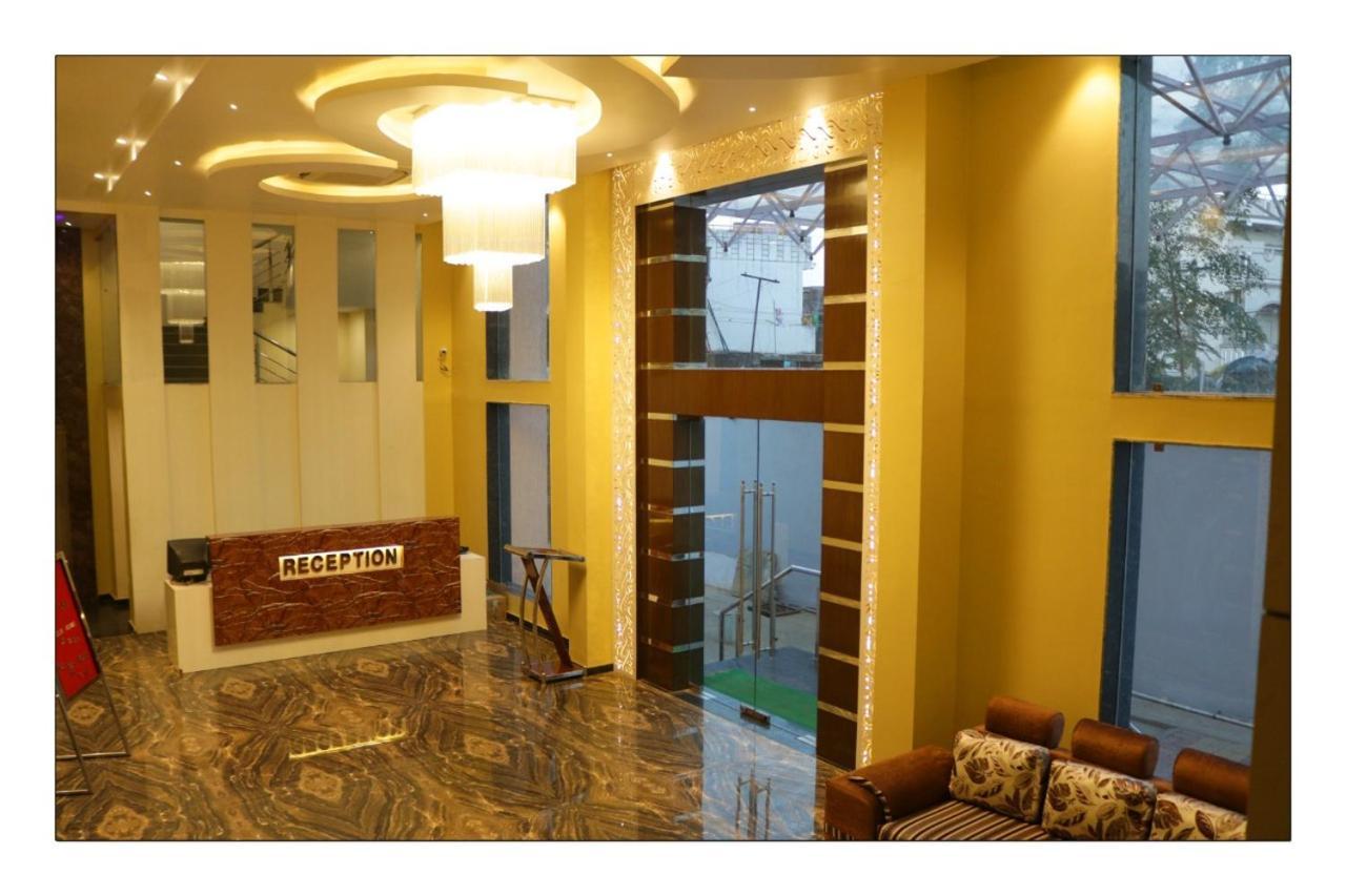 Kodarma Hotel Grand Surya מראה חיצוני תמונה
